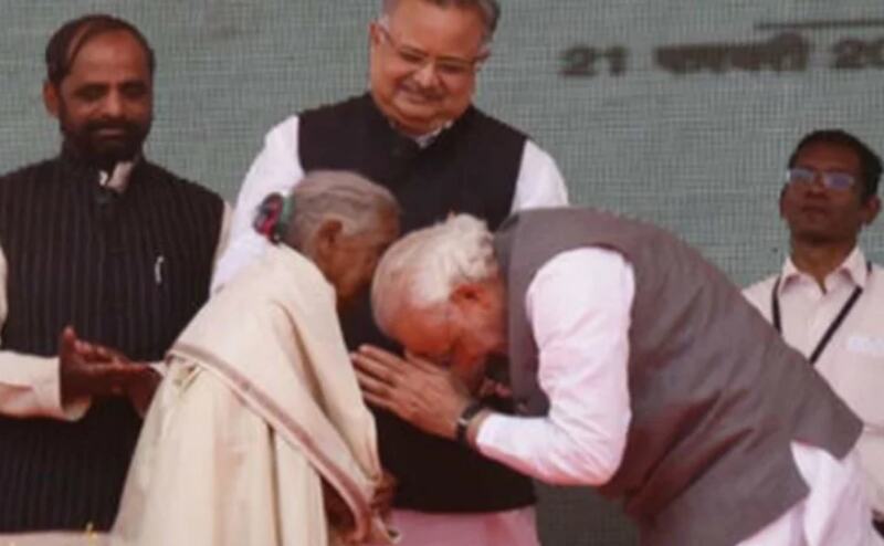 International Womens Day: पीएम मोदी ने किया उस महिला को याद, जिसने उन्हें किया था प्रेरित