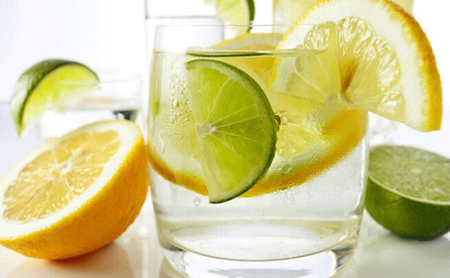 लिवर-किडनी को ख़राब कर सकता है निम्बू पानी