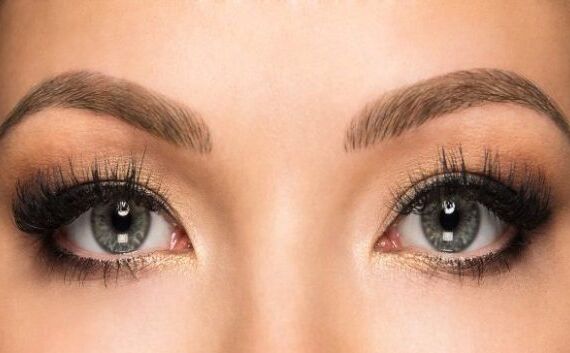 आइब्रो को खूबसूरत और घना बनाने के लिए इस्तेमाल करें यह तरीके