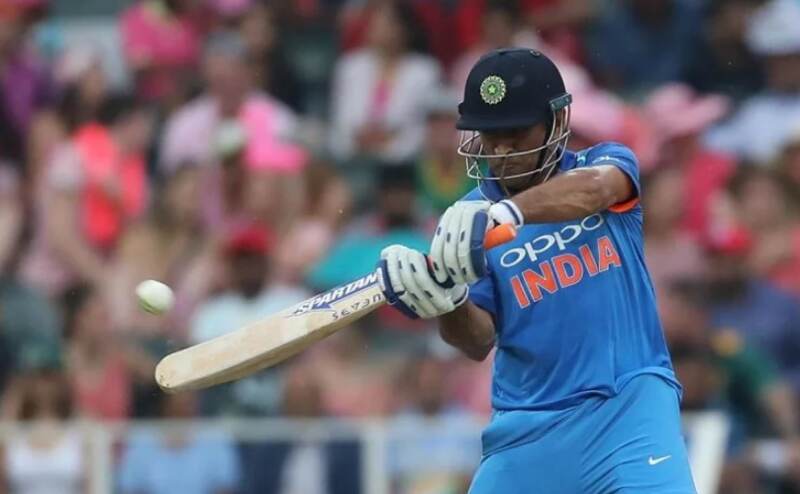 एमएस धोनी को मैच में गेंदबाजी करने से घबराता है यह विदेशी स्पिनर, वजह का किया खुलासा