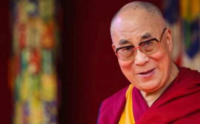 बौद्ध शिक्षकों के यौन उत्पीड़न की बात 1990 से जानता हूं: दलाई लामा