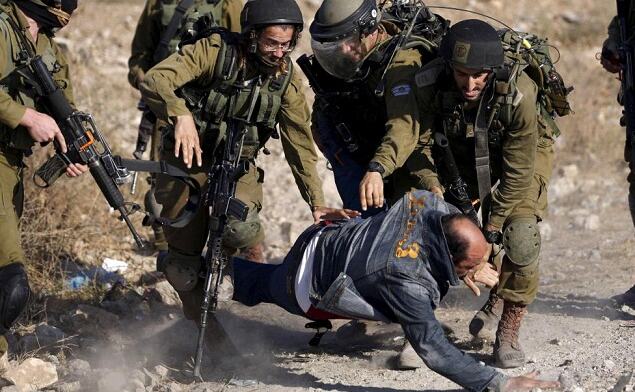 इस्राइली सेना द्वारा में तीन फिलस्तीनियों को सीमा पर मार गिराया