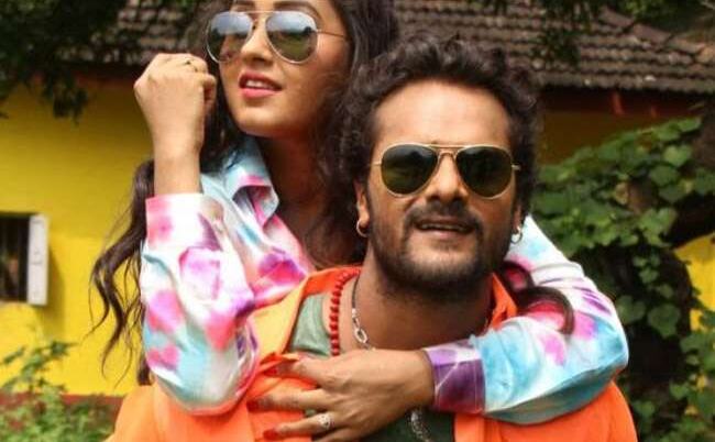 खेसारीलाल और काजल राघवानी का यह VIDEO हुआ वायरल, एक करोड़ से ज्यादा बार देखा गया