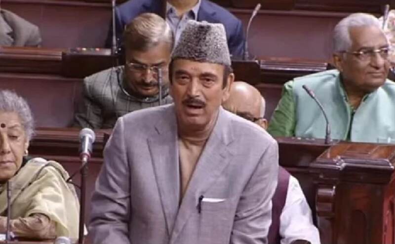 केंद्रीय मंत्री के बयान पर भड़की कांग्रेस, बोली- जिसे संविधान में यकीन नहीं वो सांसद कैसा?