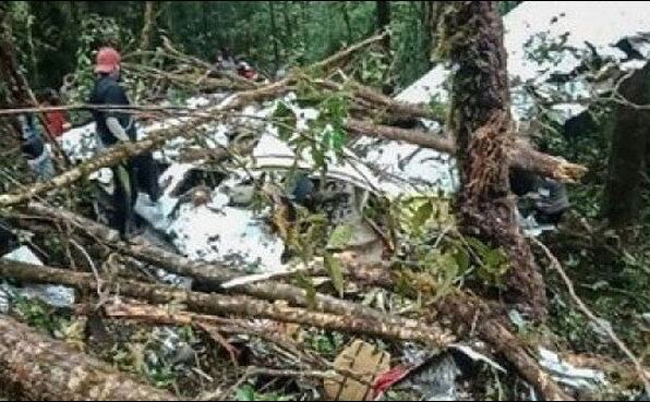 इंडोनेशिया में विमान दुर्घटना में आठ की मौत, सिर्फ 12 साल का एक बच्चा जिन्दा बचा