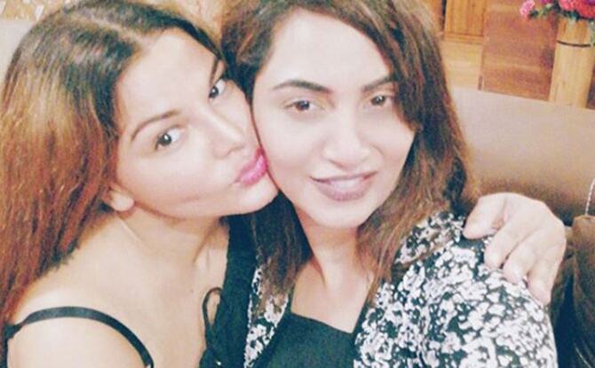 Video: अर्शी को baddy बुलाने पर ट्रोल हुईं राखी सावंत, लोगों ने कहा- पहले बोलना तो सीखो