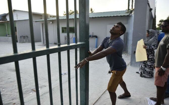 मालदीव संकट में मदद करने को सेना तैयार, इससे पहले राजीव गांधी ने दी थी सैन्य मदद