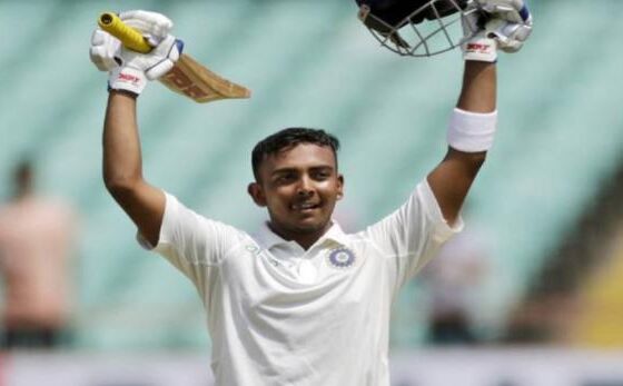 पृथ्वी शॉ के डेब्यू शतक की वजह से मुश्किल में स्वीगी और फ्रीचार्ज