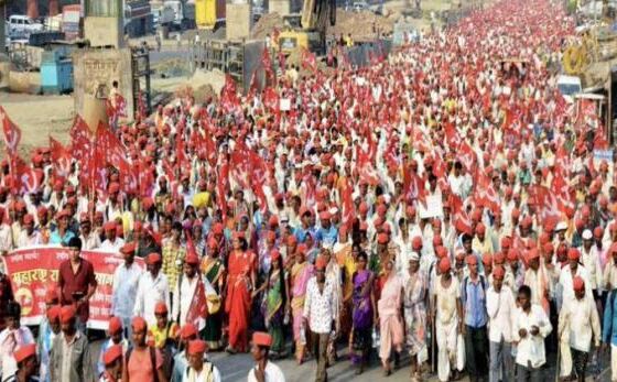 महाराष्ट्र में फिर बड़ा किसान आंदोलन, सड़क पर उतरे 20,000 अन्नदाता