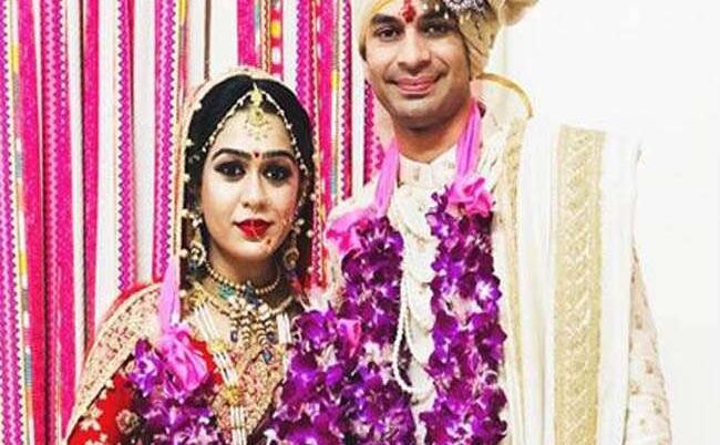 अब कुछ देर में एेश्वर्या से तलाक मामले की शुरू होगी सुनवाई