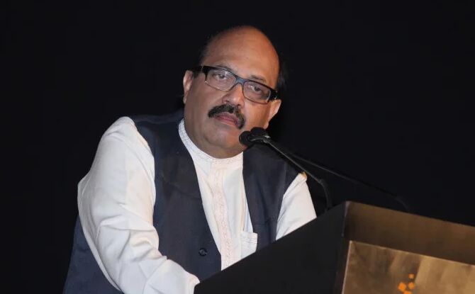 अमर सिंह ने अखिलेश को घटिया और बेहूदा बताते हुए पूछी ये बात