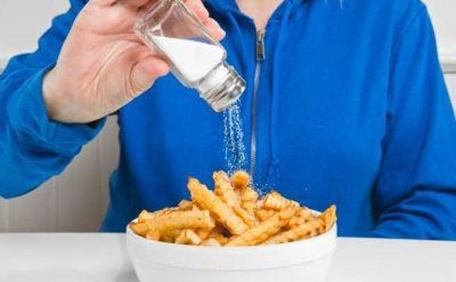 रोजाना 5 ग्राम से ज्यादा नमक खाना हो सकता है नुकसानदायक