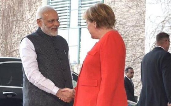 भारत लौटने से पहले जर्मनी पहुंचे PM मोदी, मर्केल से की मुलाकात