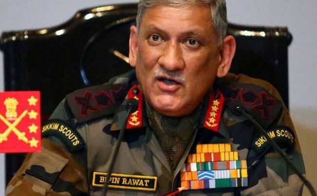 सेना प्रमुख बिपिन रावत ने कहा- देश से बाहर किए जाएं अवैध प्रवासी
