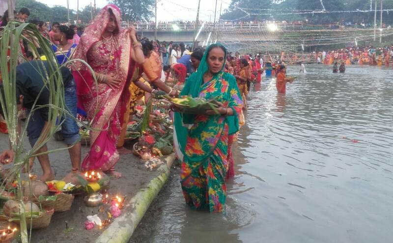 छठ पूजा के दौरान होते हैं कड़े नियम, जानिए पूजा विधि छठ पूजा के दौरान होते हैं कड़े नियम, जानिए पूजा विधि