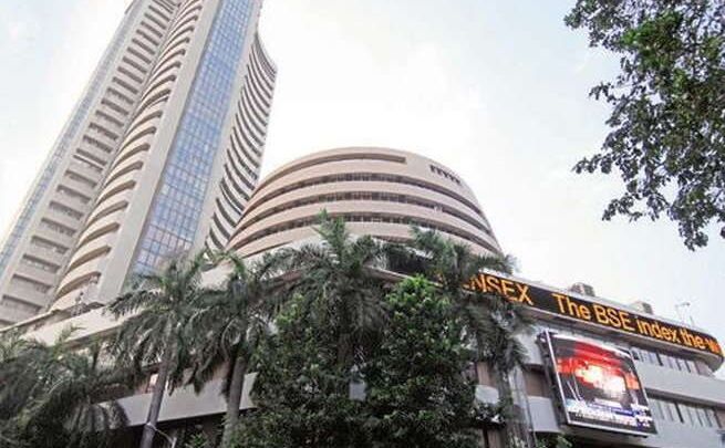 सेंसेक्स 156 अंक गिरकर 35387 के स्तर पर, निफ्टी 10741 पर बंद