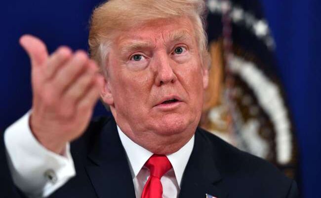 ट्रंप प्रशासन ने किया खुलासा, इस वजह से रोकी गई पाकिस्तान की मदद