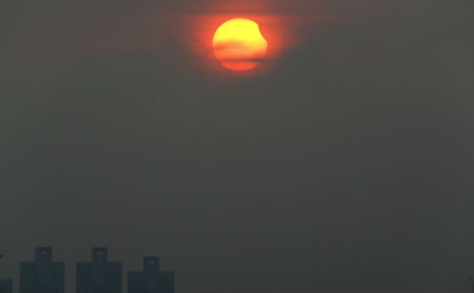 जाने क्या होगा साल के आखिरी सूर्य ग्रहण का आपकी राशि पर प्रभाव