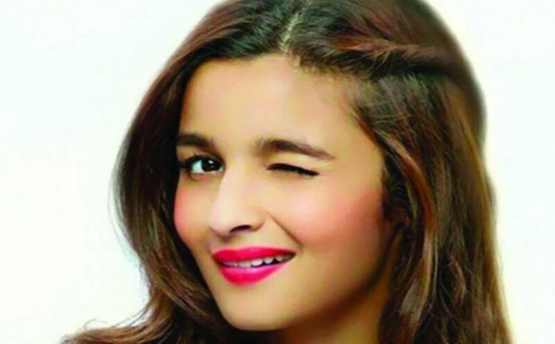 इस डायरेक्टर के साथ आलिया करेंगी अगली फिल्म, सीरियस फिल्मों से लेंगी ब्रेक