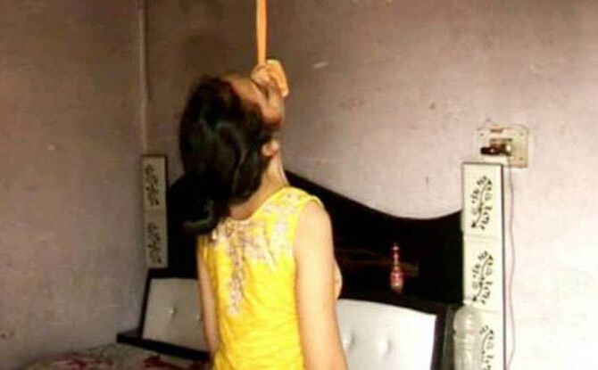 12 वर्षीय लड़की ने चूहे के लिए दे दी अपनी जान, वजह जानकर आप भी चौंक जाएंगे! 12 वर्षीय लड़की ने चूहे के लिए दे दी अपनी जान, वजह जानकर आप भी चौंक जाएंगे!