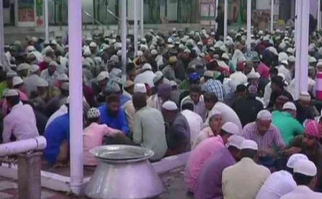 यहां हिन्दू-मुस्लिम एक साथ करते आ रहे हैं रोज़ा-इफ्तारी यहां हिन्दू-मुस्लिम एक साथ करते आ रहे हैं रोज़ा-इफ्तारी