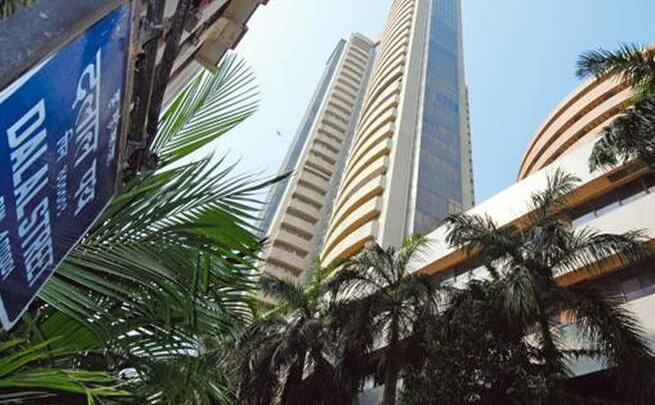 सेंसेक्स 8 अंक चढ़कर 35216 के स्तर पर बंद, ऑटो शेयर्स में हुई बिकवाली