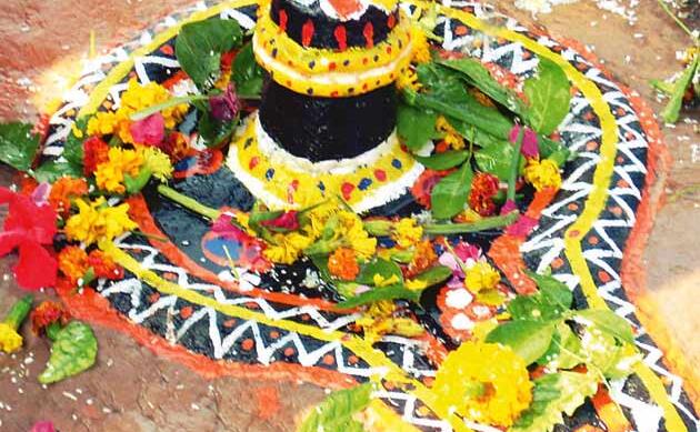 सावन में भगवान शिव को अर्पित करें ये 8 फूल होंगे कई लाभ