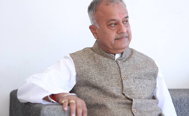 क्या देश में बढ़ते अपराध की वजह हैं स्मार्टफोन और इंटरनेट, भाजपा सांसद तो यही मानते हैं