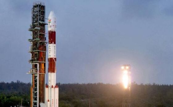 आसमान में भारत की तीसरी आंख, अब चीन-PAK की चालबाजियों पर 24 घंटे रहेगी नजर