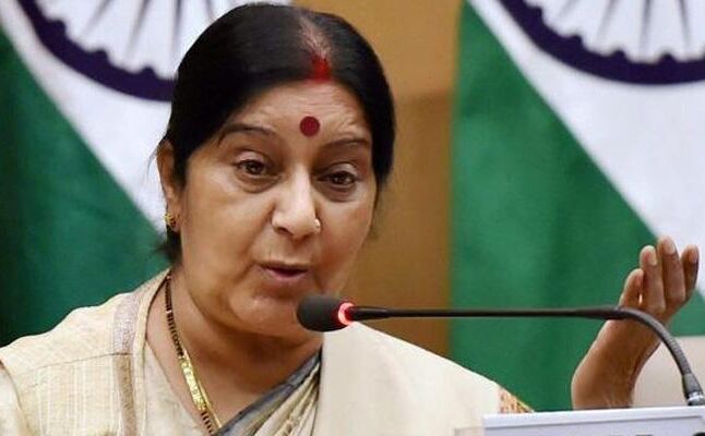 विदेश मंत्री सुषमा स्वराज ने की बच्चों और बुजुर्गों के लिए पासपोर्ट सेवा में राहत की बड़ी घोषणा