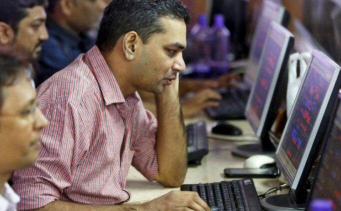 सेंसेक्स 38700 से नीचे फिसलकर हुआ बंद, फाइनेंशियल सर्विस के शेयर्स में हुई बिकवाली