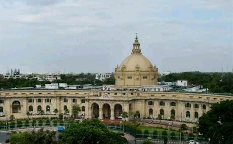 हिंदूवादी बनने की होड़, सपा का योगी सरकार पर लगाया सनातन धर्म को लेकर बड़ा आरोप