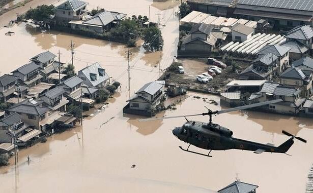 जापान: बाढ़ से मरनेवालों की संख्या 179 पहुंची, PM शिंजो एबी करेंगे प्रभावित इलाकोंं का दौरा