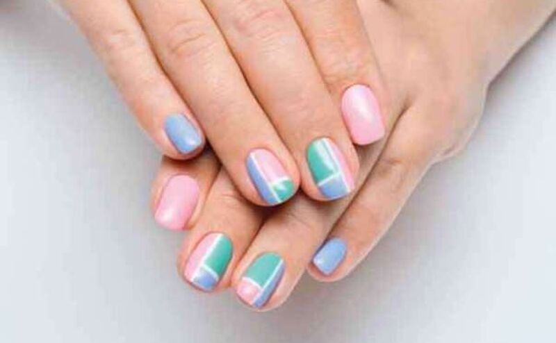 स्किन टोन के अनुसार ही चुनें नेल पॉलिश का कलर