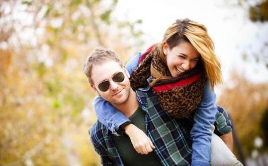 जन्मों तक साथ निभाते हैं ये 3 नाम वाले कपल