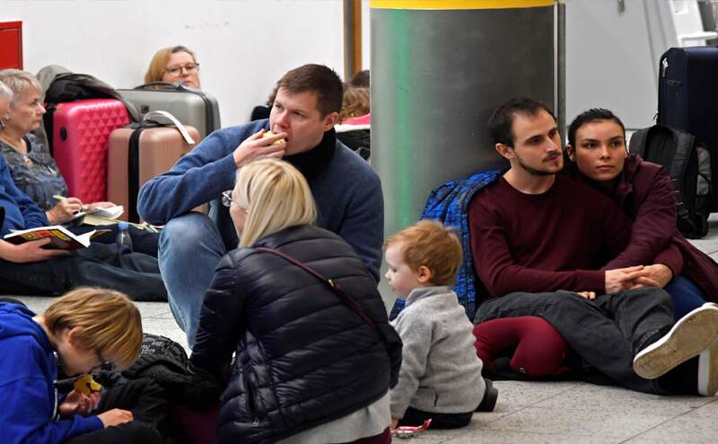 2 लोगों की वजह से परेशान हुआ एयरपोर्ट प्रशासन, हजारों लोगों को छोड़नी पड़ी फ्लाइट