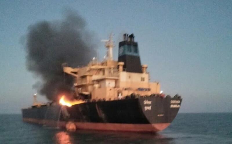 गुजरात में एमटी गणेशन तेल टैंकर में लगी आग, तटरक्षक बल ने 26 सदस्यों को बचाया