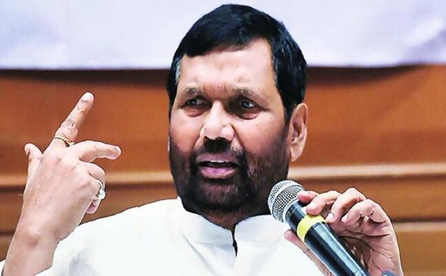 रामविलास पासवान ने कहा-सीट शेयरिंग को लेकर कोई बेचैनी नहीं, सब हो जाएगा