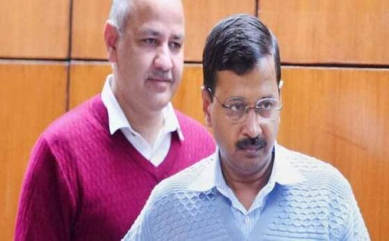 केजरीवाल के घर CCTV फुटेज लेने पहुंची दिल्ली पुलिस, CMO का आरोप- बिना सूचना घुसी टीम