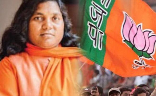 सावित्री बाई खोल रही सरकार की पोल, बोलीं- गरीबों को सिर्फ झुनझुना पकड़ाया जा रहा