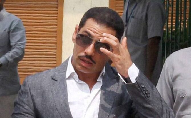 रॉबर्ड वाड्रा की मुश्किलें बढ़ीं, ED ने बीकानेर की जमीन पर लगाया बोर्ड