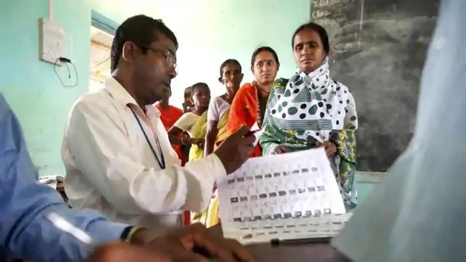 निकाय चुनाव: 8.04 लाख मतदाता करेंगे 199 पदों पर फैसला निकाय चुनाव: 8.04 लाख मतदाता करेंगे 199 पदों पर फैसला