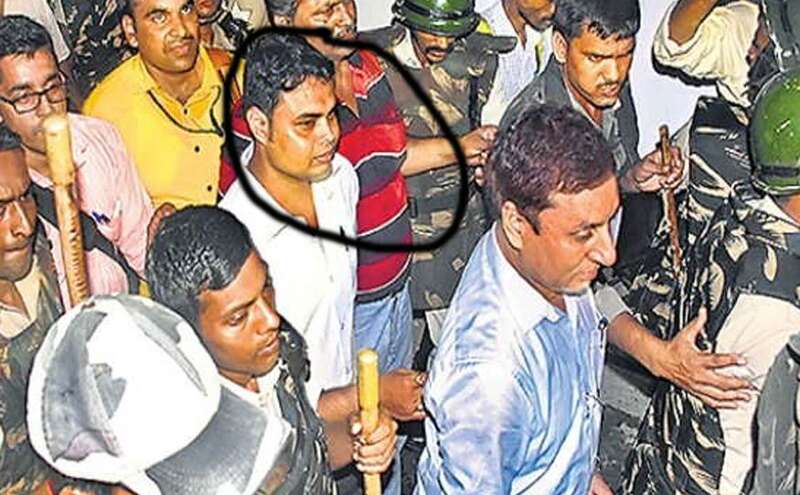 मुजफ्फरपुर बालिका गृह कांड: सीबीआई ने ब्रजेश ठाकुर के बेटे को हिरासत में लेने के बाद छोड़ा मुजफ्फरपुर बालिका गृह कांड: सीबीआई ने ब्रजेश ठाकुर के बेटे को हिरासत में लेने के बाद छोड़ा