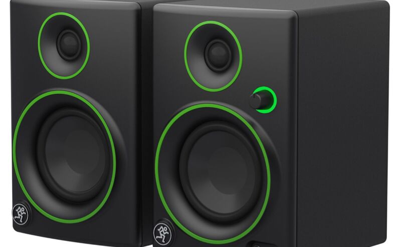 नाचने पर मजबूर कर देंगे यह स्पीकर्स