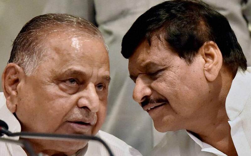 उपचुनाव के लिए सपा के स्टार प्रचारकों की सूची में शिवपाल-मुलायम नहीं