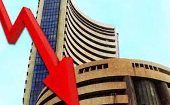 सेंसेक्स-निफ्टी गिरावट के साथ हुए बंद, बैंकिंग शेयर्स में हुई मुनाफावसूली सेंसेक्स-निफ्टी गिरावट के साथ हुए बंद, बैंकिंग शेयर्स में हुई मुनाफावसूली