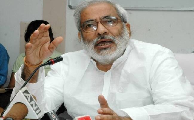 BJP पर बरसे RJD नेता रघुवंश प्रसाद सिंह, कहा- खतरे में लोकतंत्र, देनी होगी कुर्बानी