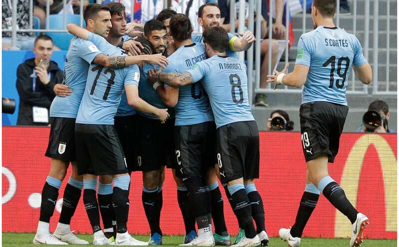 फीफा: उरुग्वे का शानदार सफर जारी है, हैट्रिक में रूस आया लपेटे में