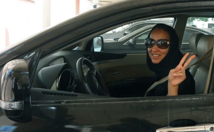 अब सऊदी अरब में भी ड्राइविंग कर सकेंगी महिलाएं, आया बड़ा ऐतिहासिक फैसला