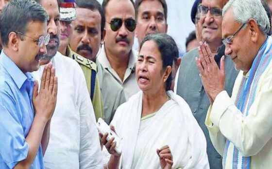 19 राज्यों में BJP सरकार, लेकिन लोकप्रियता के शीर्ष पर कोई CM नहीं